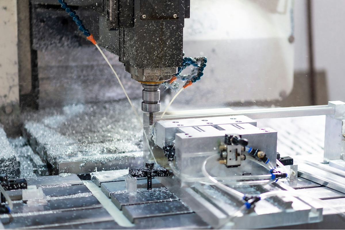 Torno industrial funcionando
